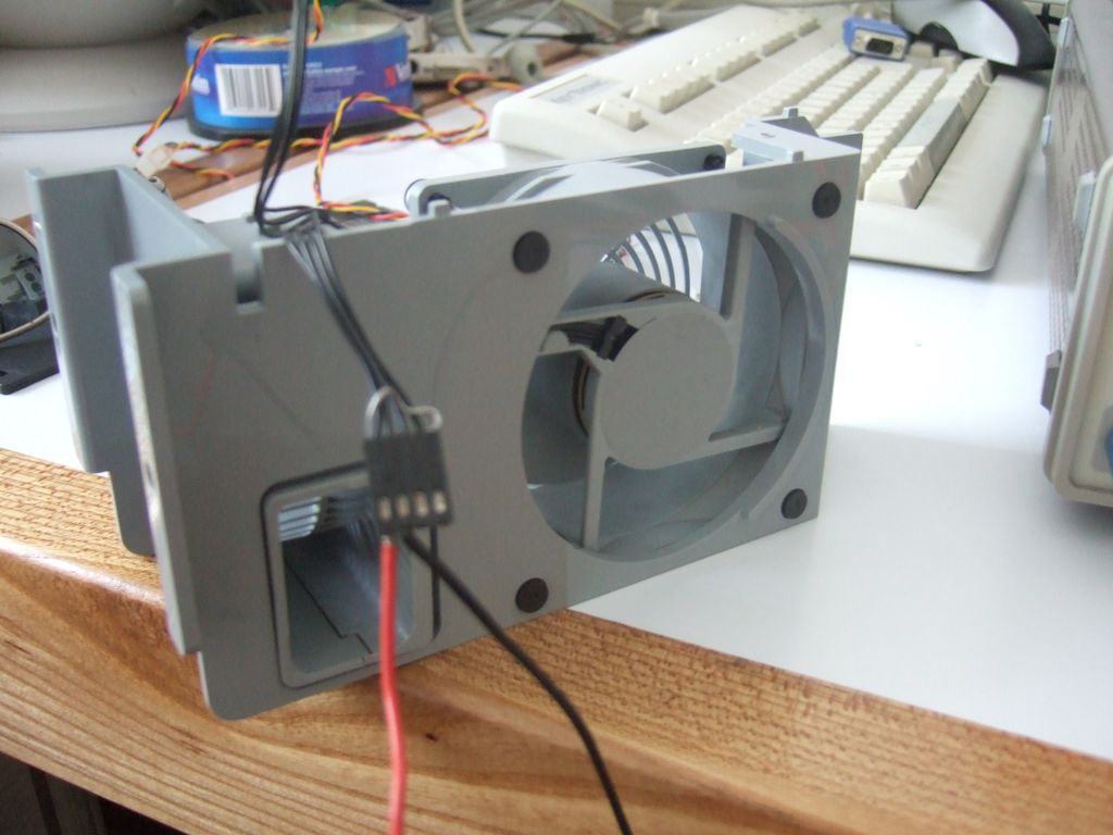 [Discussion] Fit a PC in a G5 PowerMac Enclosure! - Page 3 - Mods and